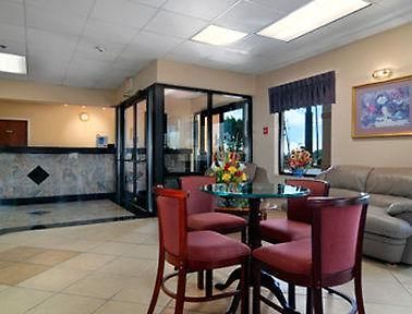 Hotel Super 8 Conyers Wnętrze zdjęcie